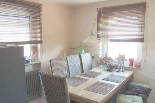 ... mit angeschlossenem Essplatz - 