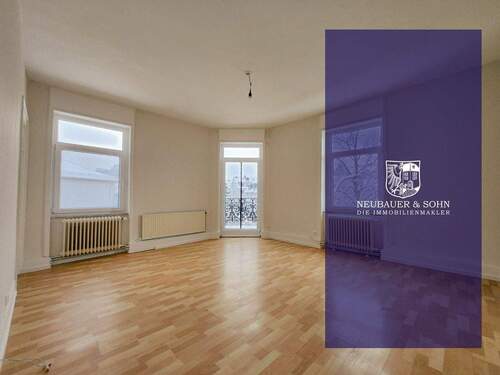 HB - Helle 3-Zimmer-Wohnung mit Balkon in Frankfurt-Römerstadt - ideal für Paare oder WG