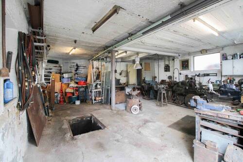 Werkstatt_Grube - Handwerkertraum mit Grube! Einfamilienhaus inkl. Werkstatt und Ausbaupotenzial in Ransbach-Baumbach