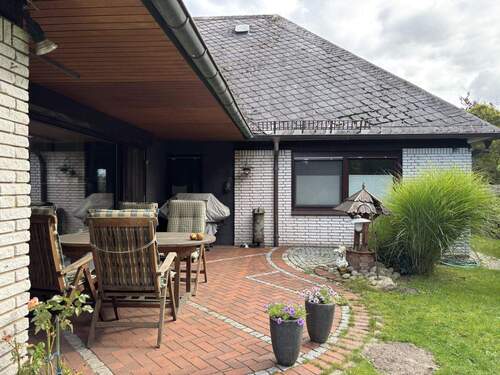 Blick auf die Terrasse - 