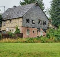 Einfamilienhaus mit Grundstück & Nebengebäuden in Belg