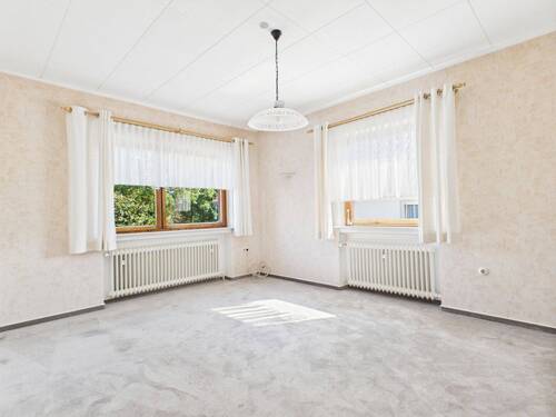 CAM05322G0-PR0012-STILL037.jpg - 