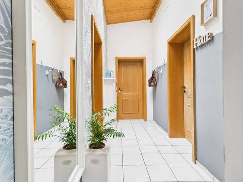 CAM05322G0-PR0012-STILL009.jpg - Mehrfamilienhaus, Wohnhaus mit 164,00 m&sup2; in Ehringshausen zum Kaufen