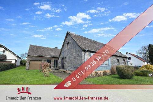 Titelbild - Sanierte Doppelhaushälfte in schöner Lage mit tollem Grundstück!