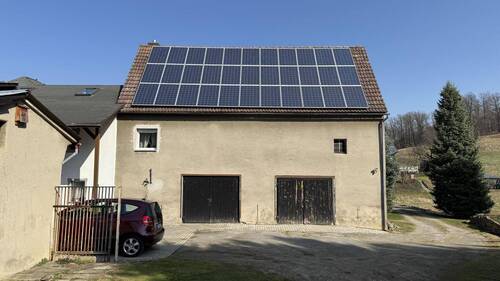 Scheune mit PV-Anlage - 