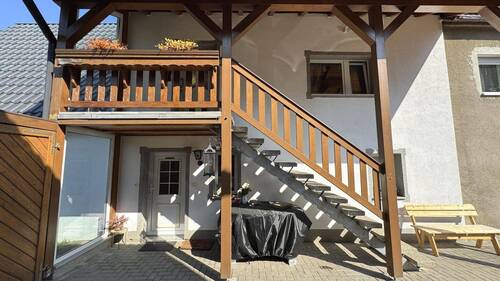 Seperate Eingänge - 6 Zimmer Einfamilienhaus in Schirgiswalde-Kirschau