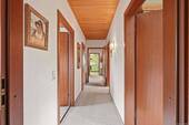 Flur mit Blick zur Diele - 