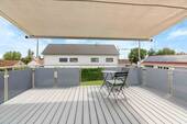 Balkon mit Sonnensegel - 