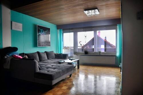 Wohnzimmer - 4 Zimmer Mehrfamilienhaus, Wohnhaus in Marktredwitz