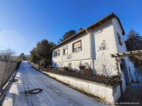 Haupthaus - 'Bungalow mit Nebenhaus auf 695 m² Grundstück - ideal für Familie & Homeoffice im Grünen'