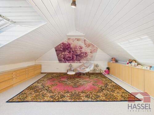 Hinauf in den Dachboden - 