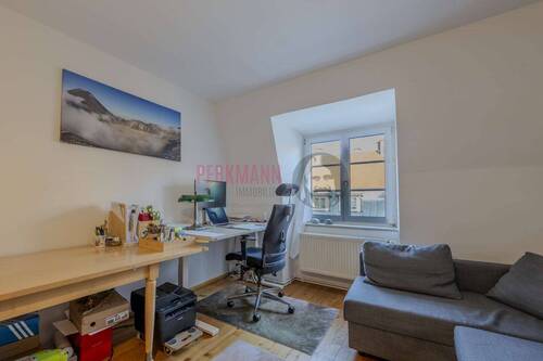 Arbeitszimmer - 3 Zimmer Etagenwohnung in München