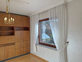 halbes Zimmer EG - 