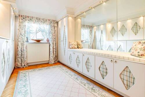 DG_Ankleidezimmer_Ansicht1.jpg - 