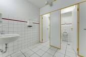 Toiletten (Hallenbereich) - 