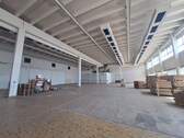 Top Lagerhalle, Deckenhöhe 6,70m & Rolltor - 