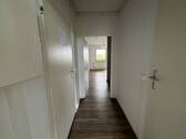 Flur 1.jpg - 2 Zimmer Etagenwohnung zur Miete in Zwickau