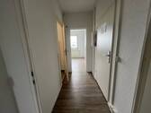 Flur 2.jpg - 2 Zimmer Etagenwohnung in Zwickau