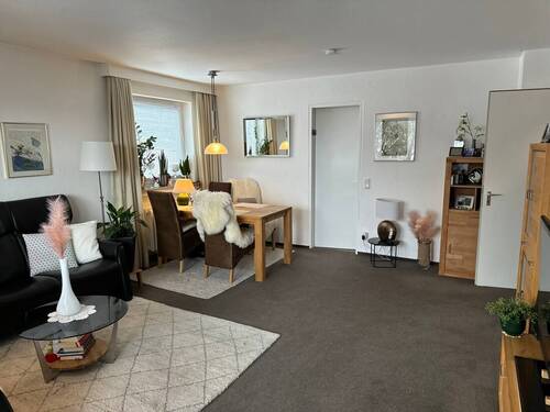 Wohnzimmer mit Essbereich - 