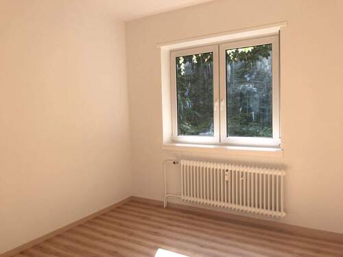 Schlafzimmer - 3 ZKB Mietwohnung im Zentrum von Saarbrücken