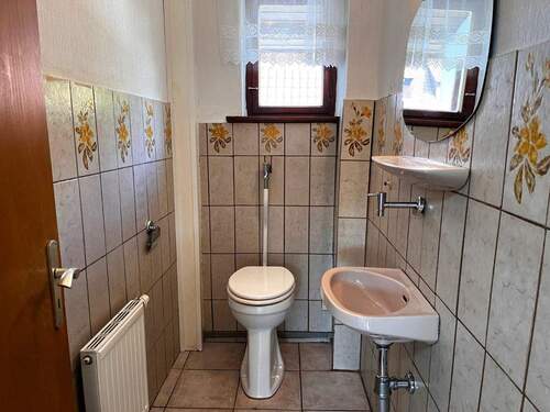 WC - 