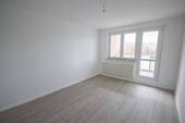 Wohnzimmer - Etagenwohnung mit 60,70 m&sup2; in Halle (Saale) zur Miete
