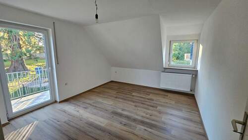 20250903_185411.jpg - 7 Zimmer Mehrfamilienhaus, Wohnhaus zur Miete in Flachslanden