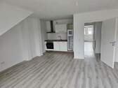 Offene Küche im Wohnzimmer - 2 Zimmer Etagenwohnung zur Miete in Bremen