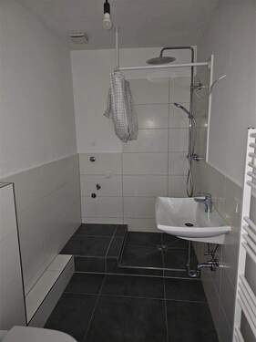 Duschbad Ansicht 1 - 