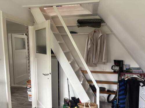  Aufgang zum Spitzboden - 