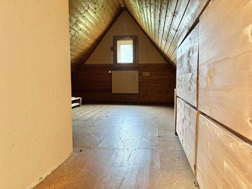 Spitzboden - 