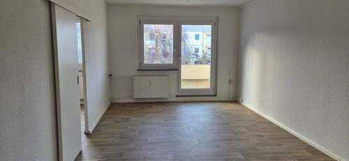 Wohnzimmer - 3 Zimmer Etagenwohnung in Erfurt