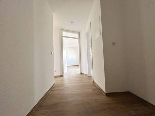 Flur - 2 Zimmer Etagenwohnung in Dresden