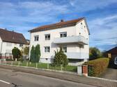 Außenansicht - Dreifamilienhaus mit großem Grundstück und Bebauungspotenzial