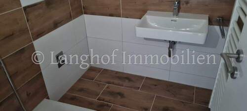 Badezimmer - Etagenwohnung mit 84,00 m² in Fürth (Südstadt) zur Miete