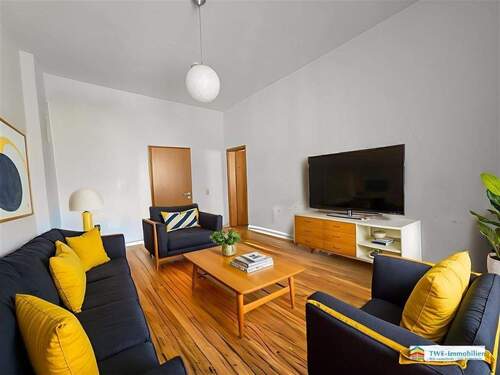 Wohnzimmer - Charmante 2-Zimmer-Altbauwohnung Modernisiert