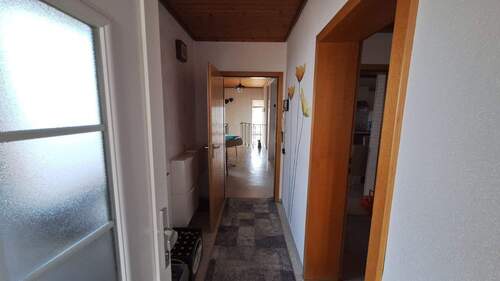 Flur - 3 Zimmer Einfamilienhaus in Ludwigshafen am Rhein
