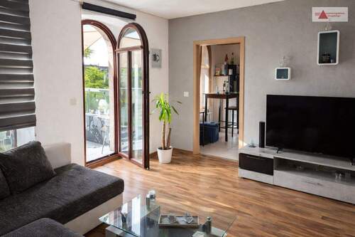 Wohnzimmer_Zugang Balkon - 