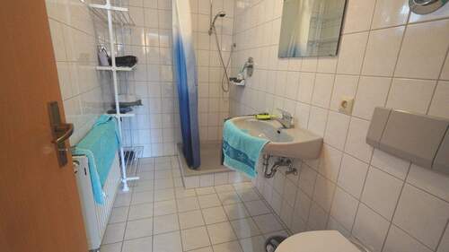 Duschbad der Einliegerwohnung - 