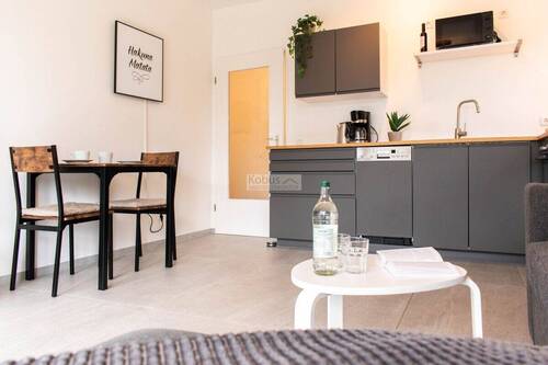 Küche u. Esstisch - 