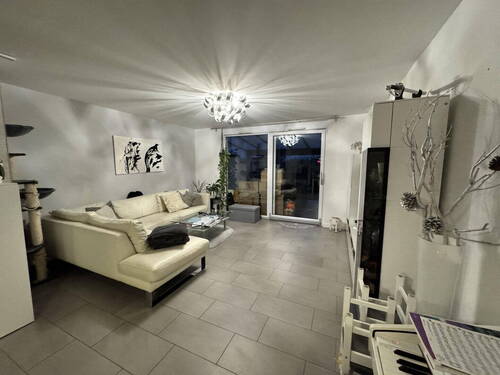 Wohnzimmer eingerichtet (EG) - 