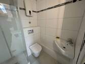 Frisch saniertes Bad - 