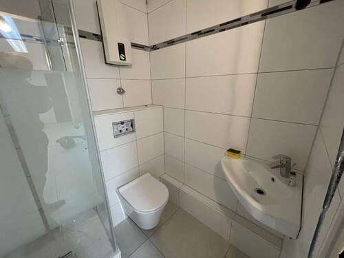 Frisch saniertes Bad - 