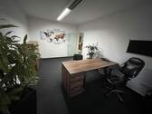Büroraum 1 - Möbliertes Büro (3 Räume) - Einziehen und direkt losarbeiten !