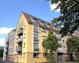 Hausansicht - City Life pur - helle 2-Zimmerwohnung in St. Sebald zur Miete