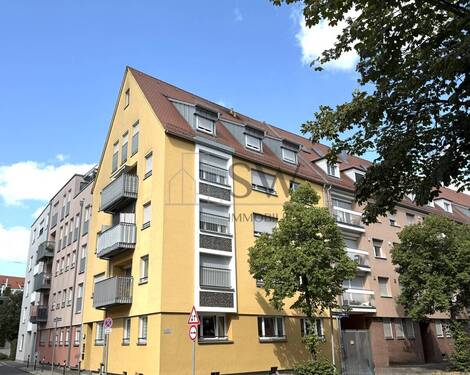 Hausansicht - City Life pur - helle 2-Zimmerwohnung in St. Sebald zur Miete