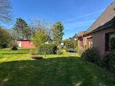 - - Schönes EFH mit Dachterrasse und sep.Appartment