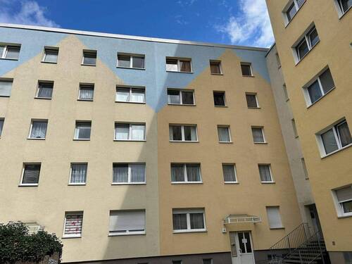 Objektansicht - 4 Zimmer Etagenwohnung zur Miete in Halle (Saale)