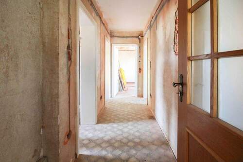 02 Flur - 1 Zimmer Mehrfamilienhaus, Wohnhaus zum Kaufen in Warburg
