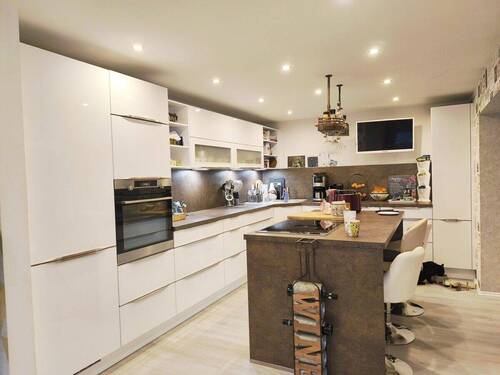 Souterrain Wohnung - 